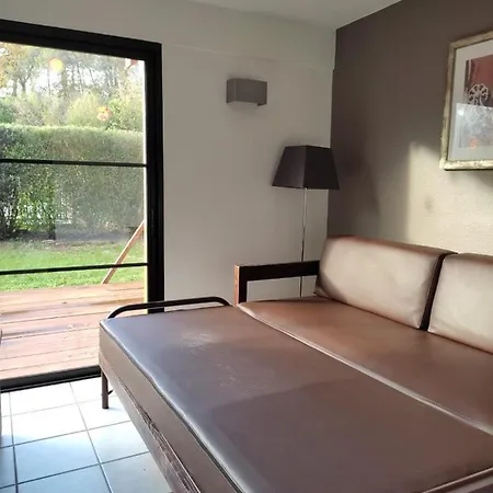 Nature Et Tranquillite 梅桑热